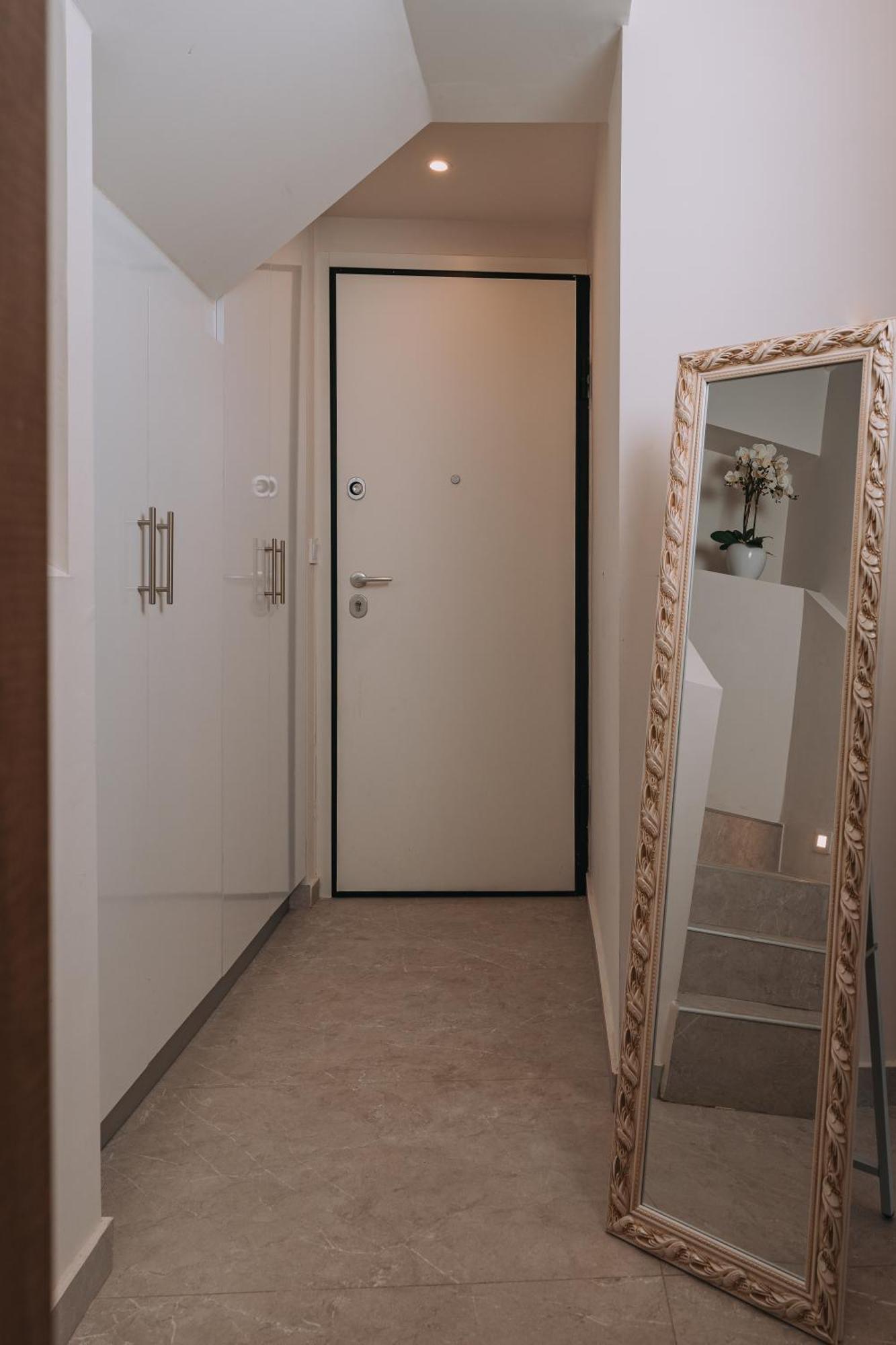 Luxury Penthouse Maisonette Nearby Acropolis *
